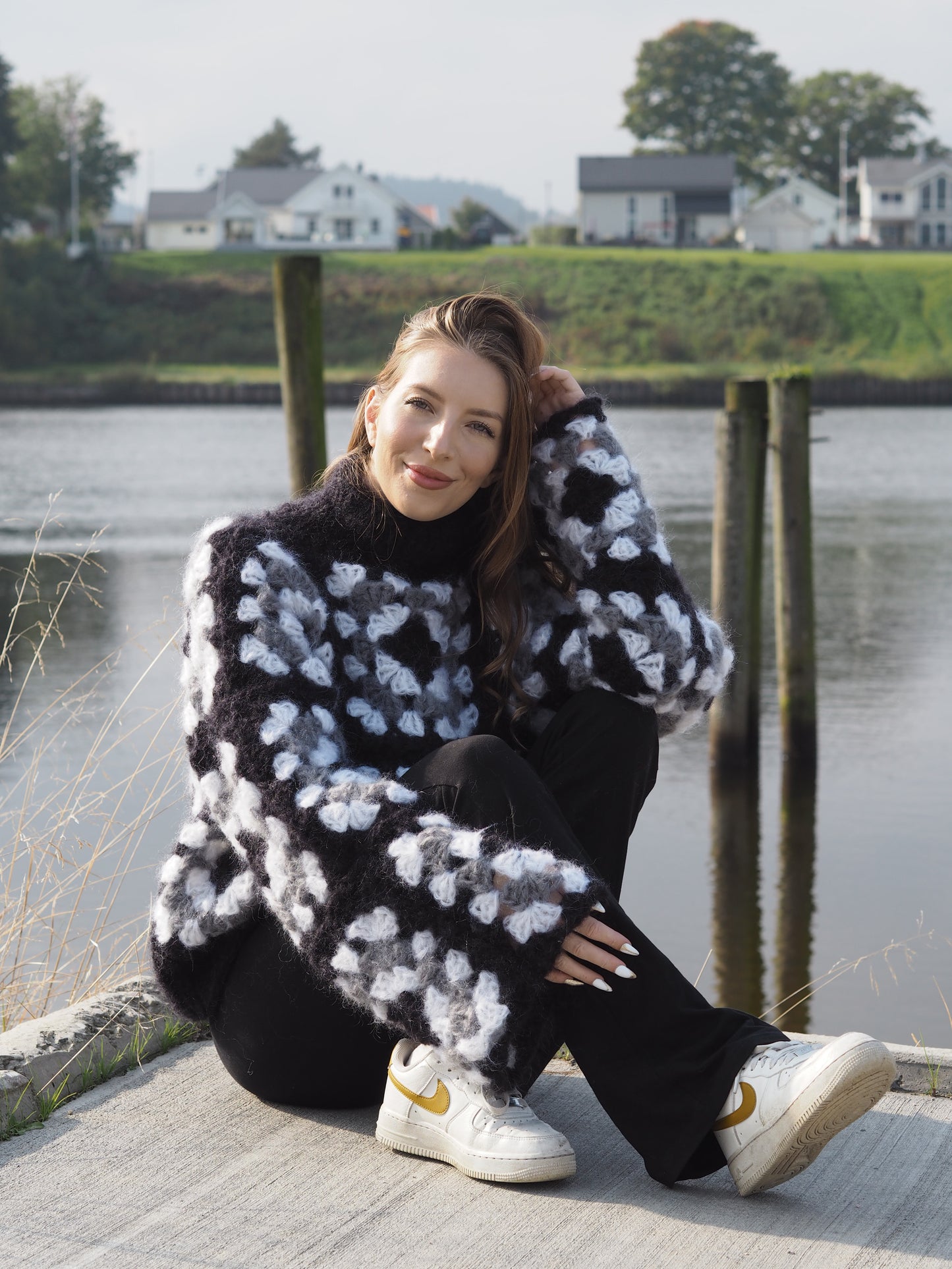 Granny Square Sweater - Oppskrift