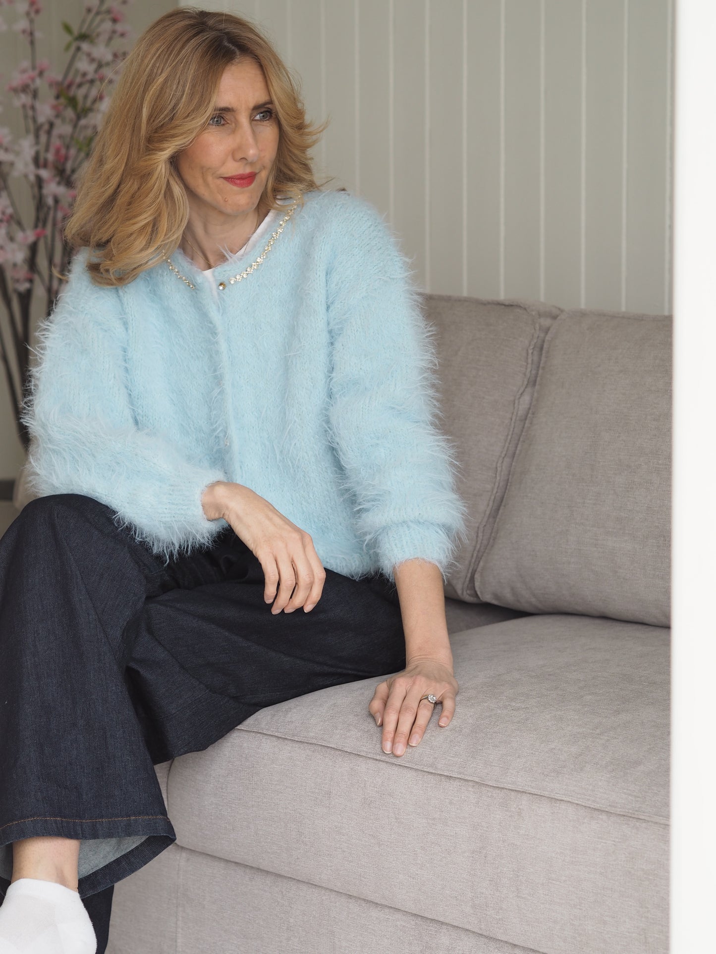 Fuzzy Cardigan - Oppskrift