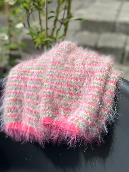 Fuzzy sweater Barn - Oppskrift